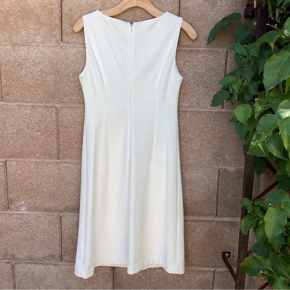 NWOT Calvin Klein Sleeveless Floral Beaded Embellished Sheath Midi Dress Size 2 - Picture 3 of 9